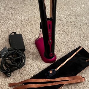 Dyson Hair Styling Tool with Accessories
